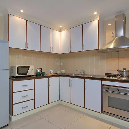 Argyle Apartments Pattaya Exterior photo