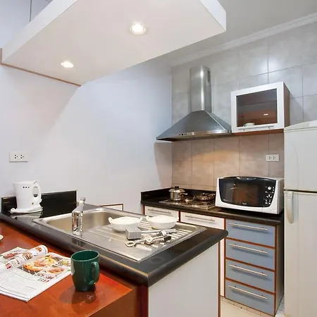 Argyle Apartments Pattaya Exterior photo