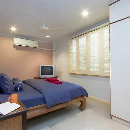 Argyle Apartments Pattaya Exterior photo