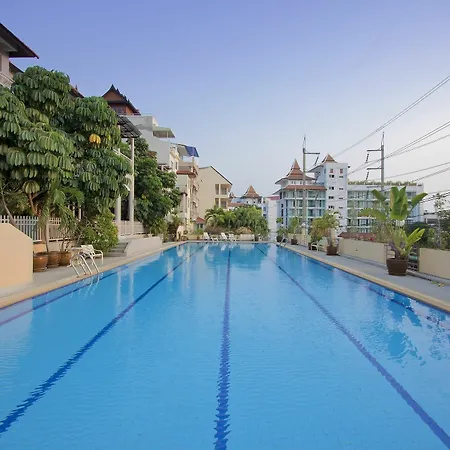 Argyle Apartments Pattaya Exterior photo