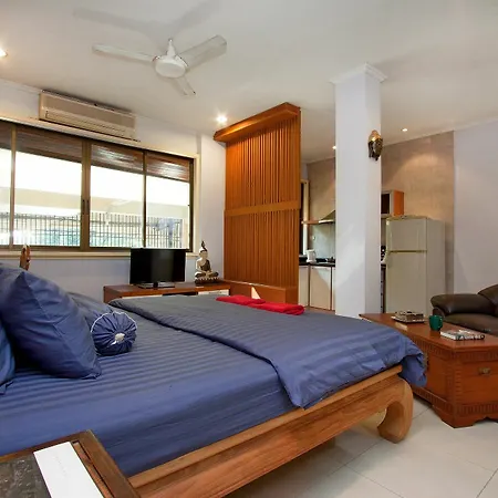 Argyle Apartments Pattaya Exterior photo
