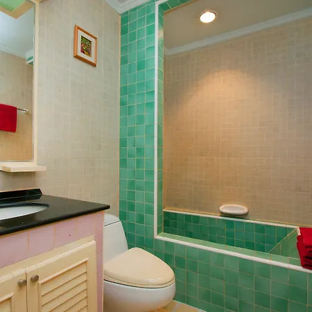 Argyle Apartments Pattaya Exterior photo