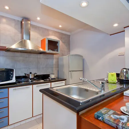 Argyle Apartments Pattaya Exterior photo