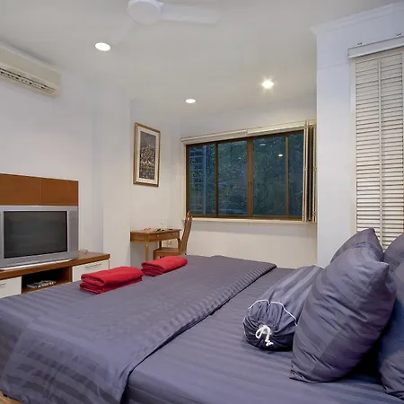 Argyle Apartments Pattaya Exterior photo