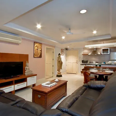 Argyle Apartments Pattaya Exterior photo