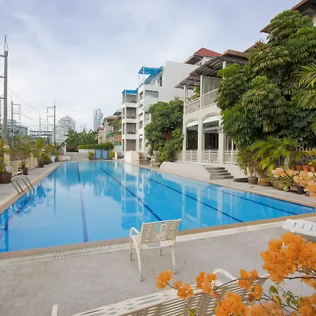 Argyle Apartments Pattaya Exterior photo