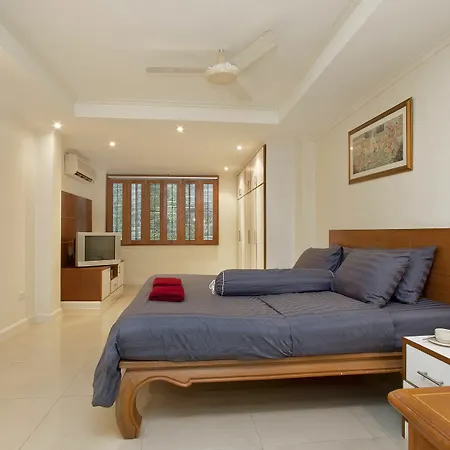 Argyle Apartments Pattaya Exterior photo