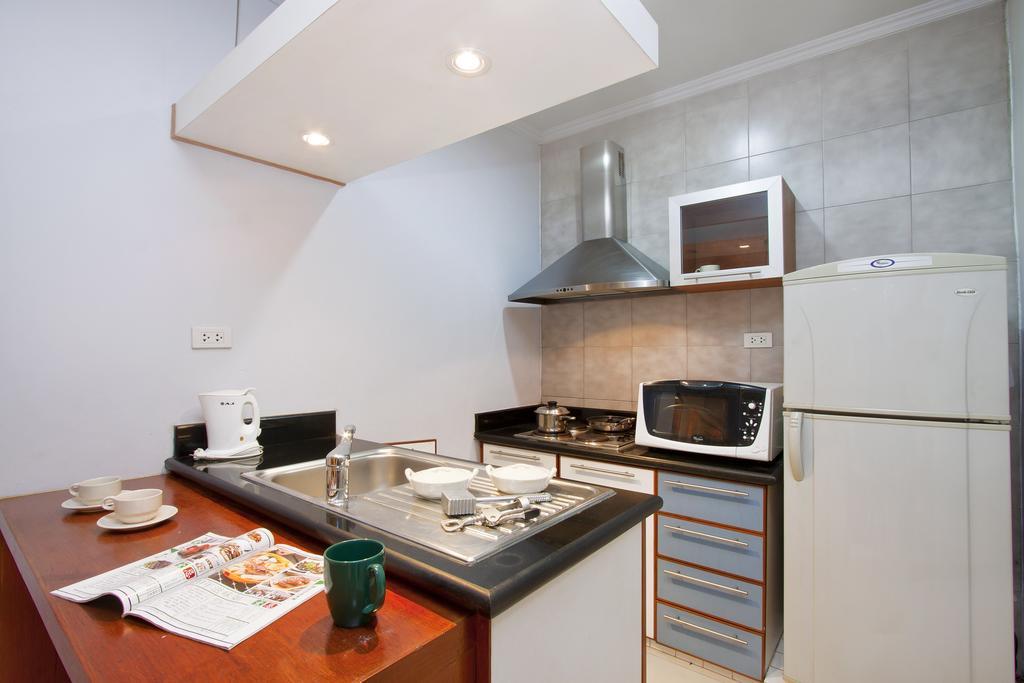 Argyle Apartment