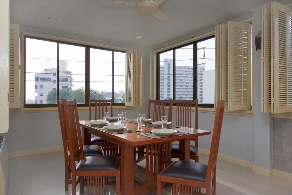 Argyle Apartment *